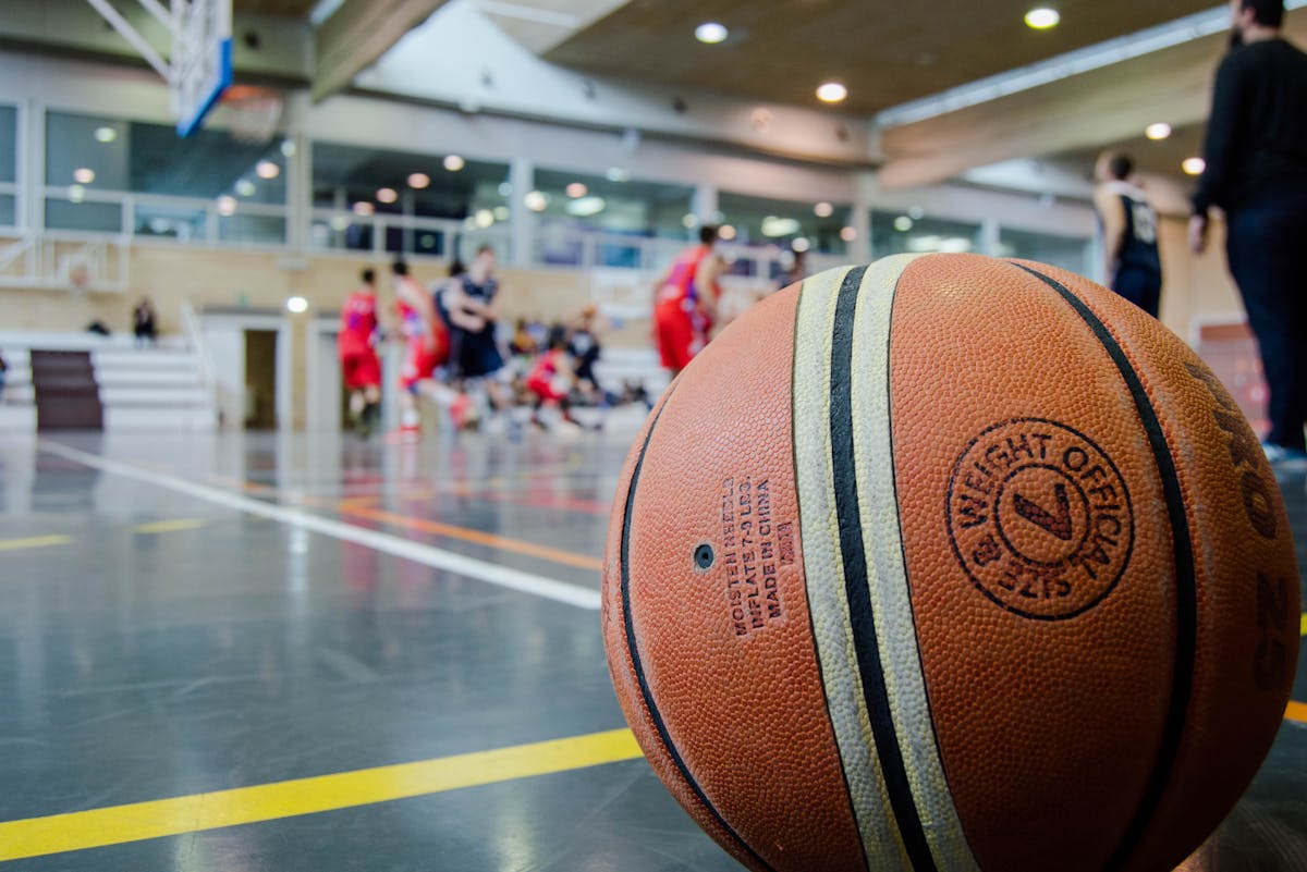 Wie setze ich erfolgreich auf Außenseiter beim Basketball